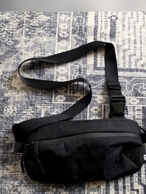 Aer Day Sling 2 X-Pac Black Crossbody Bag 4.5L Buckle Limited Edition AER10014